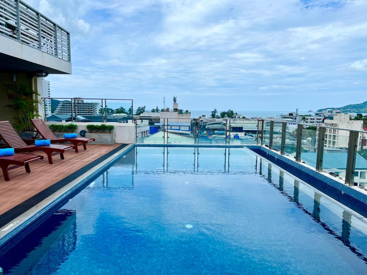 Hotel Centro One Patong Esterno foto